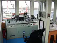 Tàu kéo để bán