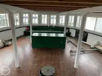Tàu chở khách để bán