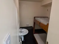 Tàu khảo sát để bán