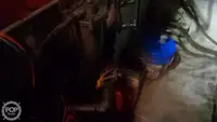 Tàu kéo lưới để bán