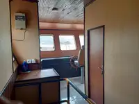 Tàu đổ bộ, chở hàng để bán