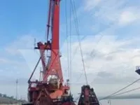 Tàu cẩu để bán