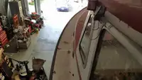 Tàu kéo lưới để bán