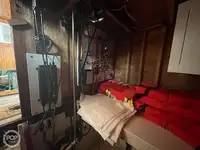 Tàu kéo lưới để bán