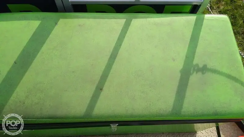 Tàu container để bán