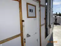 Tàu đánh cá để bán