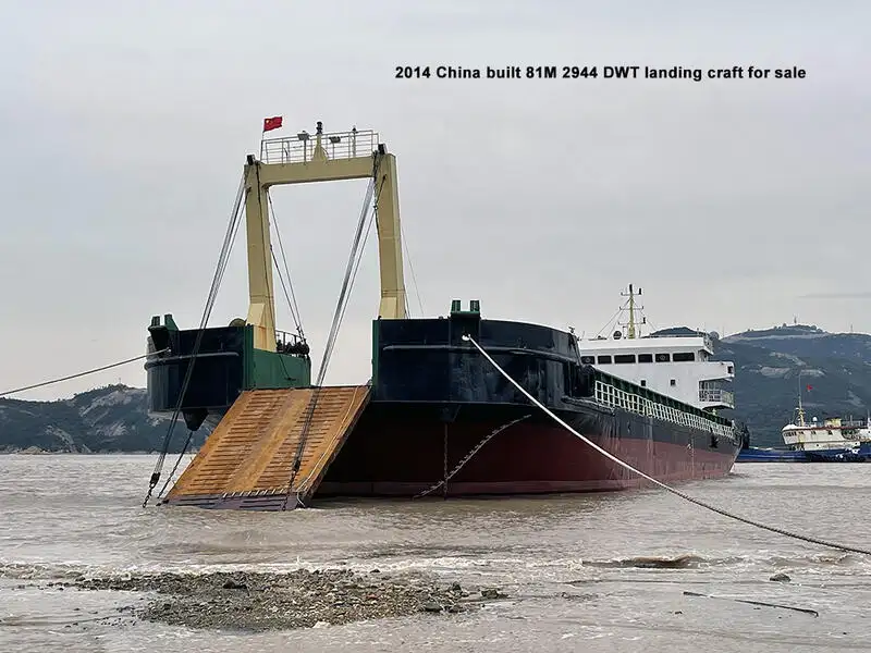 Tàu đổ bộ, chở hàng để bán