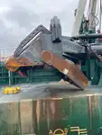 Tàu nạo vét để bán