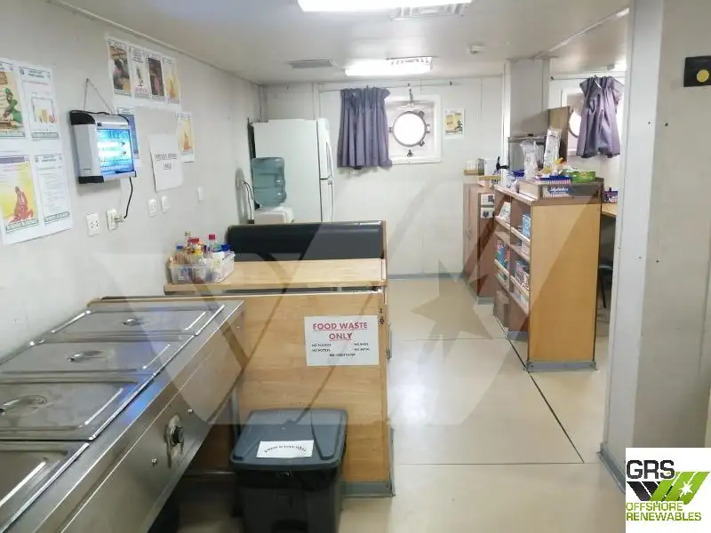 Tàu hỗ trợ lặn để bán
