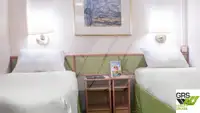 Tàu du lịch để bán