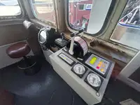 Tàu kéo để bán