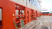Tàu kéo để bán