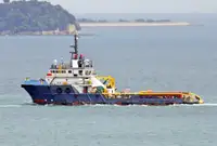 Tàu kéo để bán