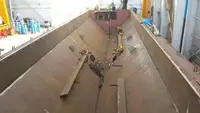 Sà lan để bán