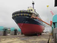 Tàu kéo để bán