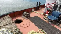 Tàu kéo để bán