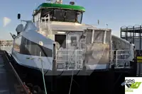 Tàu du lịch để bán