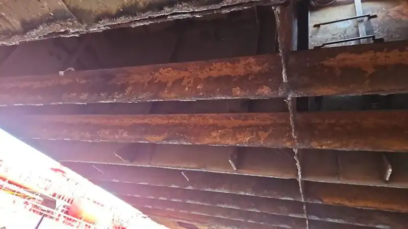 Sà lan để bán