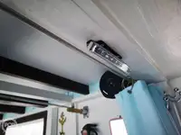 Tàu chế biến cá để bán