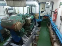 Tàu cung cấp để bán