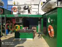 Tàu làm việc để bán
