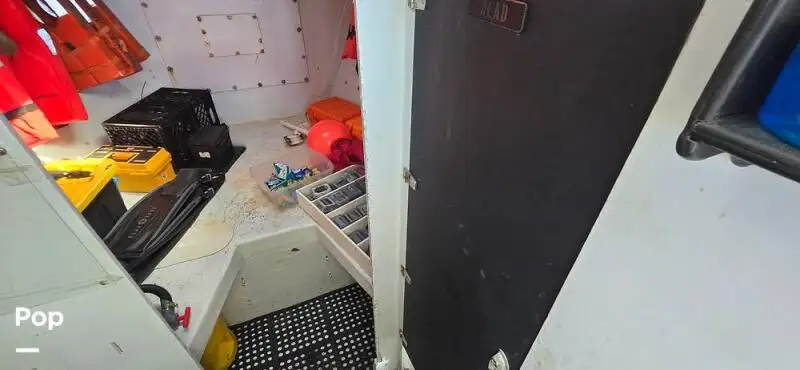 Tàu hỗ trợ lặn để bán