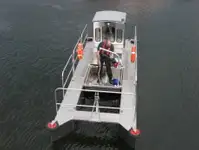 Tàu container để bán