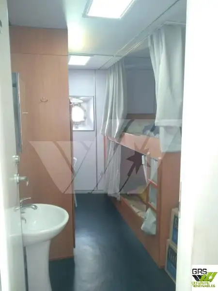 Tàu đổ bộ, chở hàng để bán