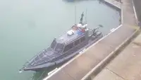 Tàu khảo sát để bán