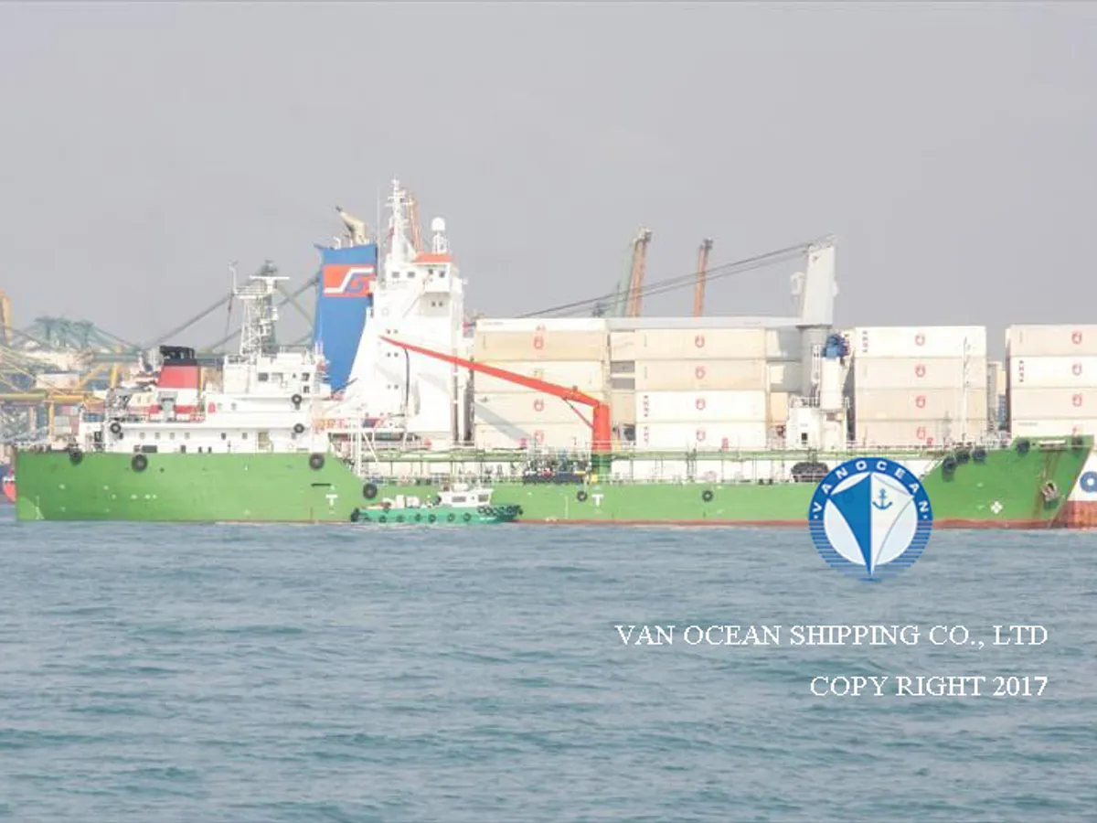 Tàu chở dầu/hóa chất để bán