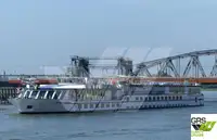 Tàu du lịch để bán