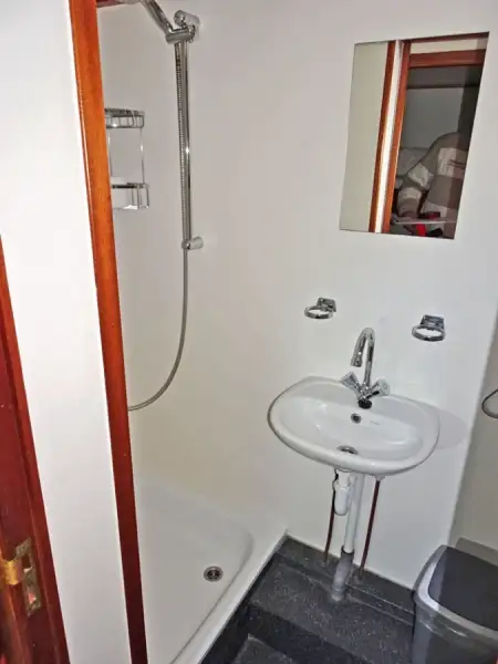 Tàu chở hàng rời để bán