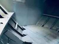 Tàu làm việc để bán