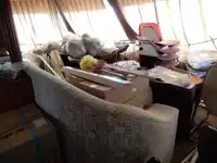 Tàu du lịch để bán