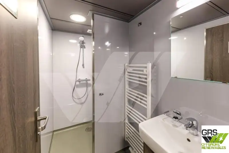 Tàu nghiên cứu để bán