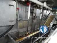 Tàu kéo lưới để bán