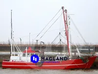 Tàu kéo lưới ngang để bán