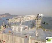 Sà lan chở người để bán