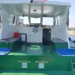 Tàu làm việc để bán