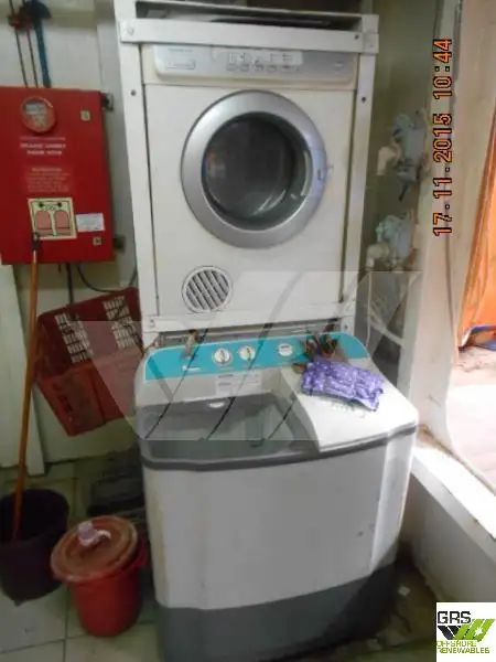 Tàu cung cấp để bán