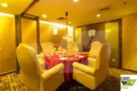 Tàu du lịch để bán