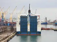 Tàu chở hàng rời để bán