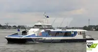 Tàu chở khách rao bán