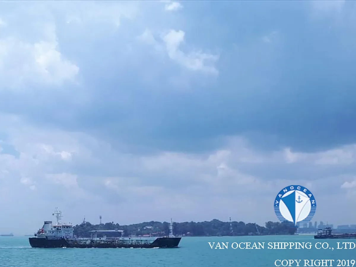 Tàu chở dầu/hóa chất để bán