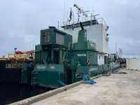 Tàu nạo vét để bán