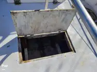 Tàu kéo lưới để bán