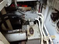 Tàu câu dài để bán
