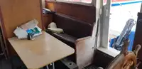 Tàu dẫn đường để bán