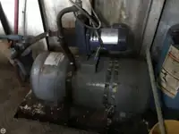 Tàu kéo để bán