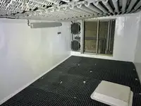 Tàu kéo lưới để bán
